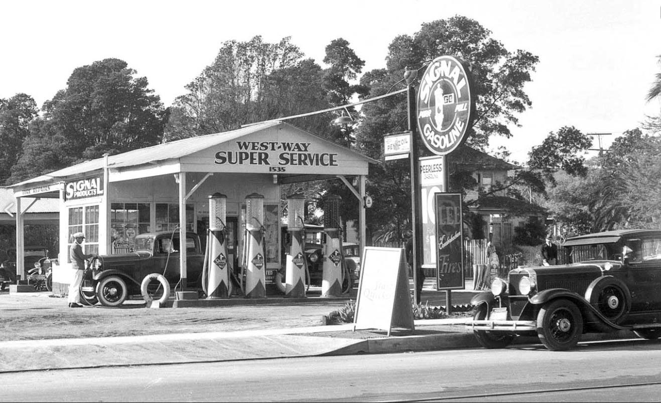 West_Way_Service_Station_1933.jpg